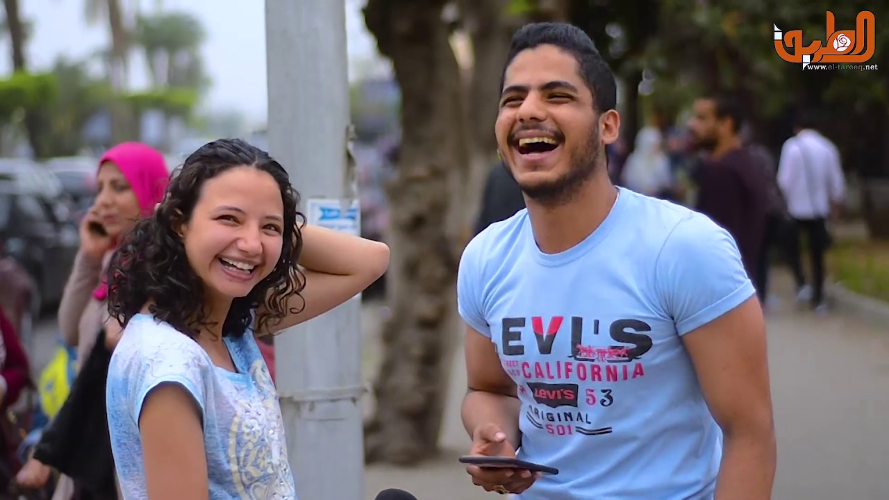اتصل بابوك قوله الحقني انا اتمسكت في شقة دعارة