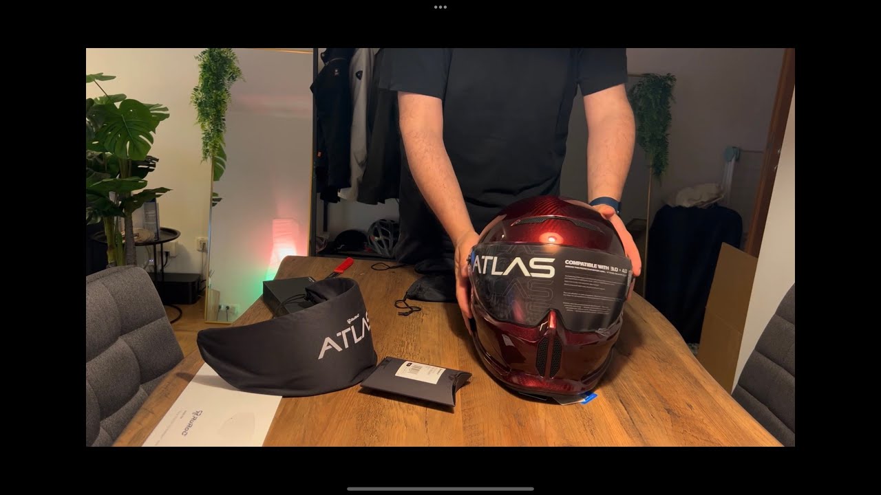 Unboxing // Ruroc Atlas 4.0 Ruby Carbon Helmet