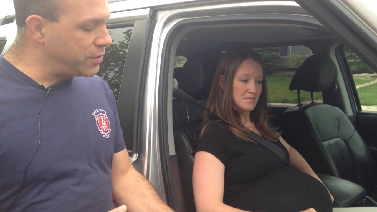 How to Correctly Wear Your Seat Belt While Pregnant