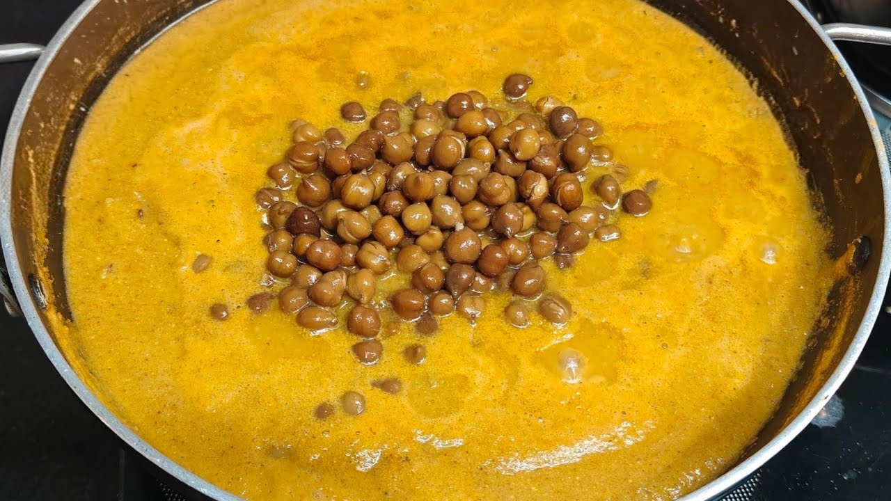 Perfect Black Chana Masala For Poori | Black Chickpeas Curry for Poori | Kala Chana Masala For Poori