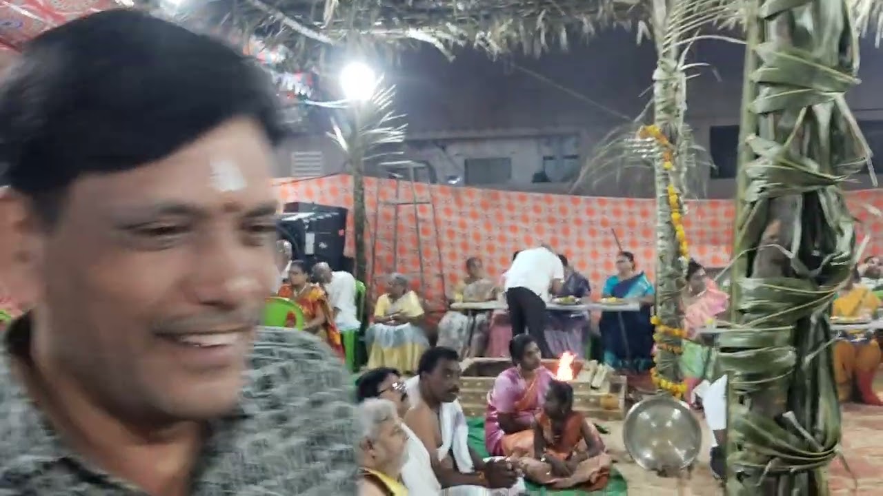 అఖండమైన శ్రీ లలితాదేవి అమ్మవారి కుంకుమ పూజ చీరాల పెద్ద అయ్యప్ప స్వామి దేవస్థాన ప్రాంగణంలో #subscribe