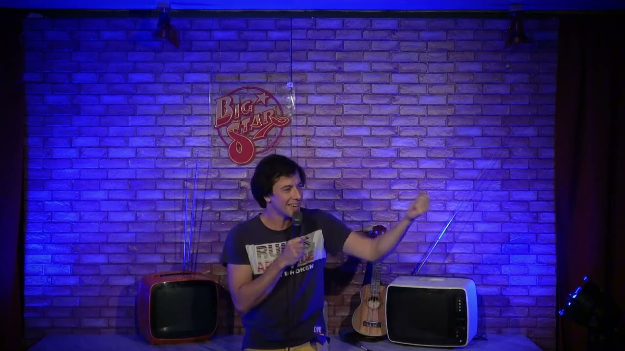 Filippo Spreafico - Pezzo a Caso al Big Star comedy club nella gaudia Trastevere FS30 10H20