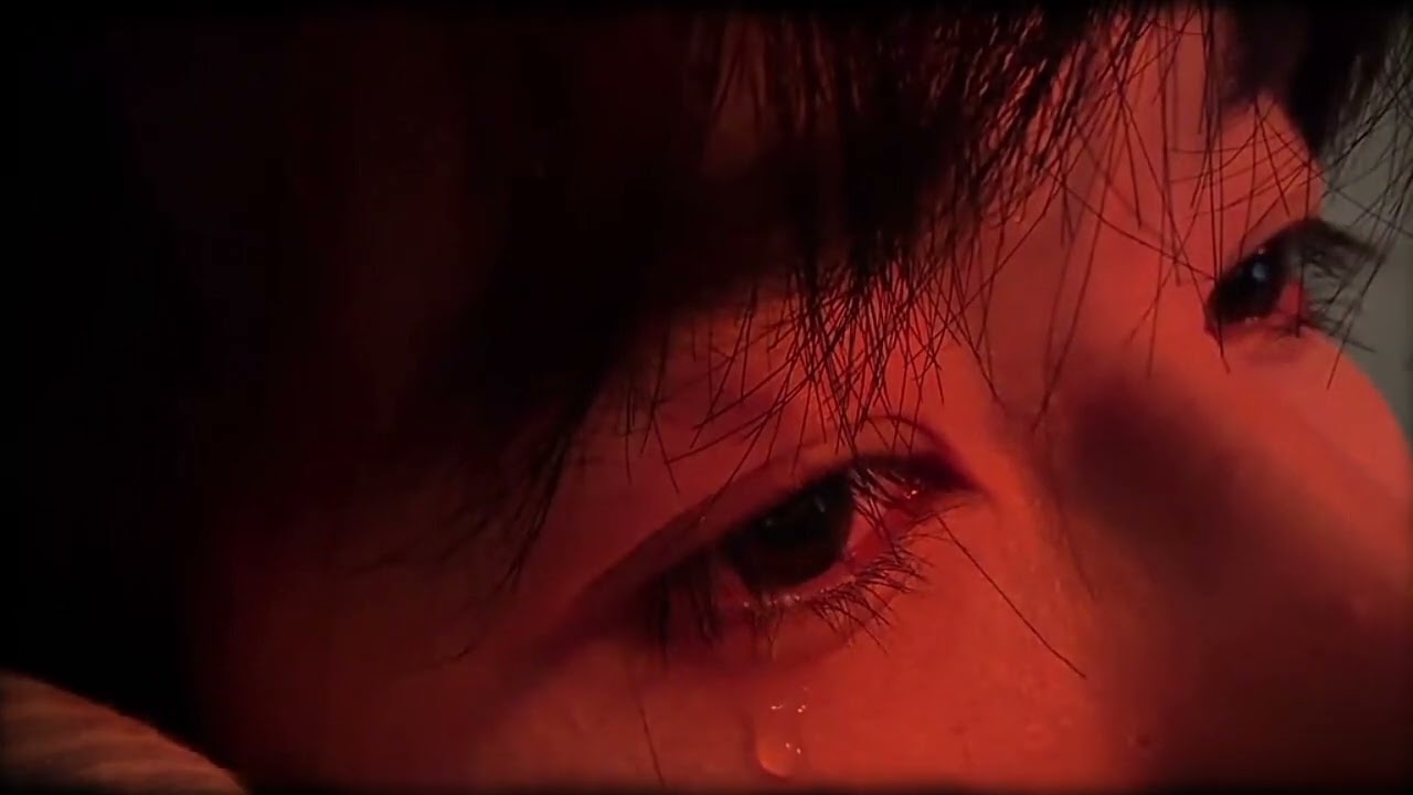 ยิ่งพยายาม ยิ่งเสียเธอ - Veraphat  (officially video)
