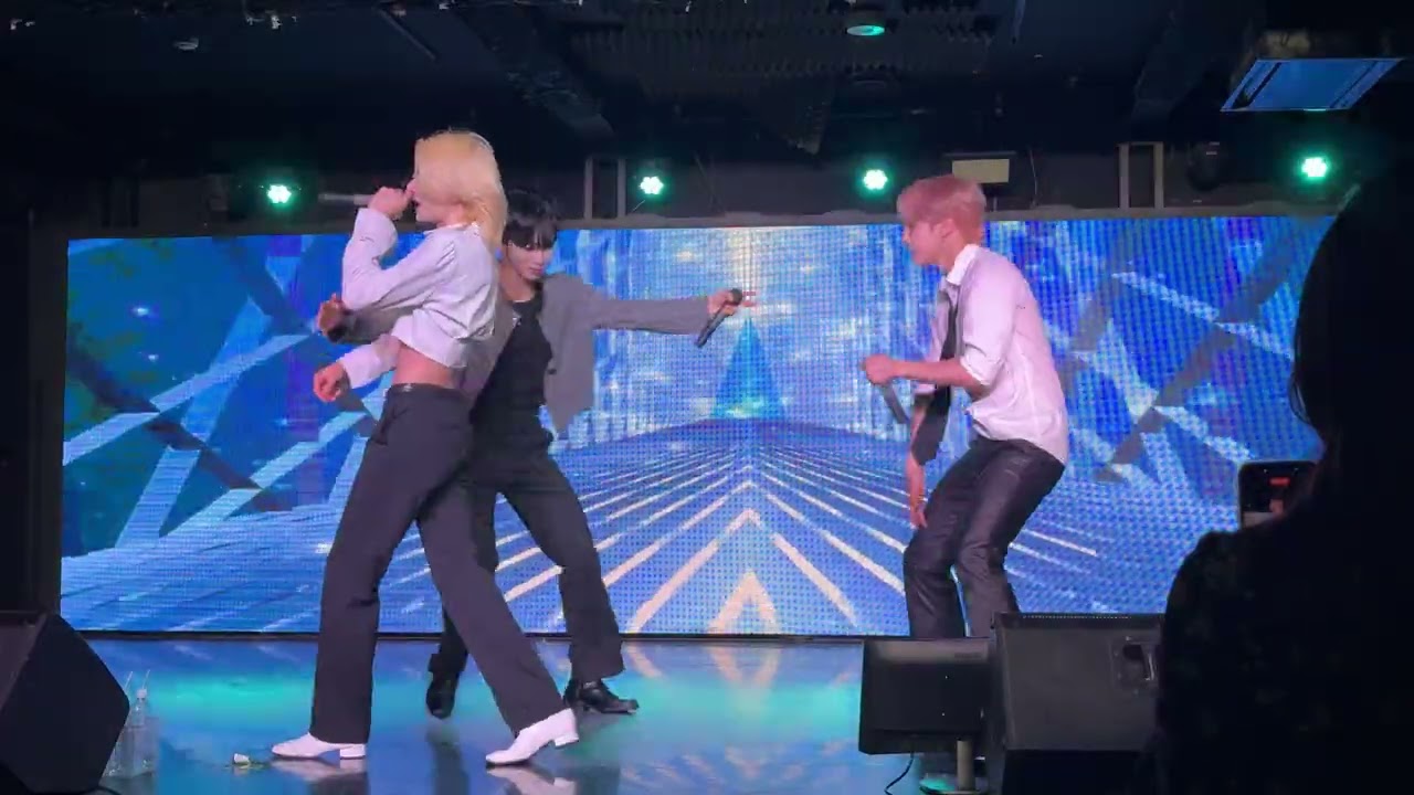 APEX（조하、케이데이、겸）　　　　　　　　　　　　♪Misfit （NCT U）