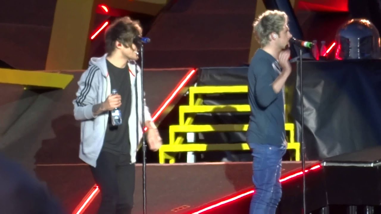 Through The Dark -  One Direction live @ Horsens 16/06/2015