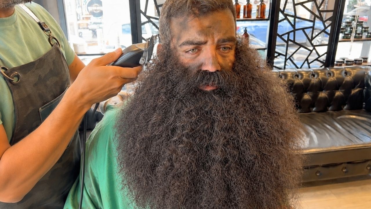 THIS ISN&rsquo;T A STORY IT&rsquo;S REAL! The Biggest Beard Transformation Ever / INSANE TRANSFORMATION