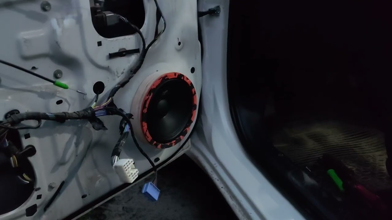 Замена штатной акустики в mitsubishi lancer 10 на Gryphon Pro 165 Midbass 