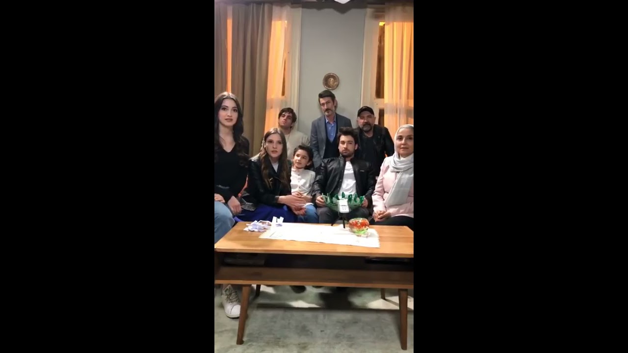 elimi birakma ekibi canli yayinda Azra&Cenk,ailece canli yayinda; Alina boz , Alp Navruz