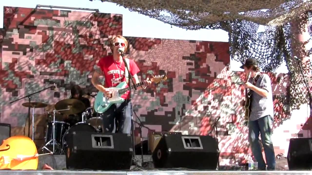 Deer Tick- La Bamba/ Sleepwalking