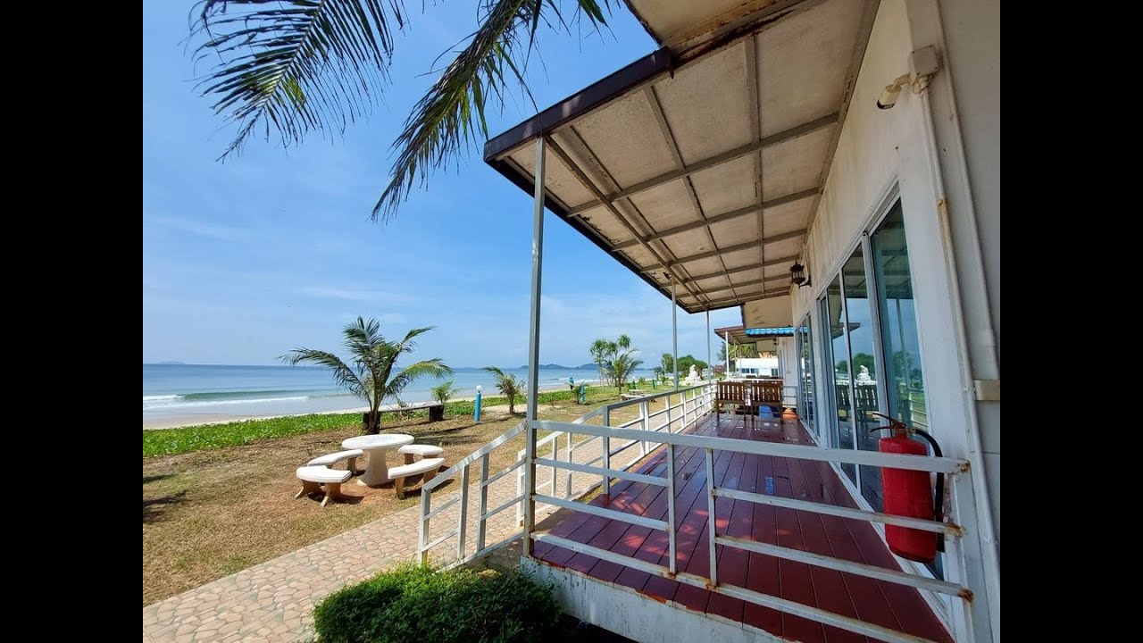 บ้านพักติดทะเลระยอง M2/3 Beach front  หาดส่วนตัว 2ห้องนอน มีสองหลัง ปิ้งย่างได้ มีสระน้ำให้เล่นด้วย