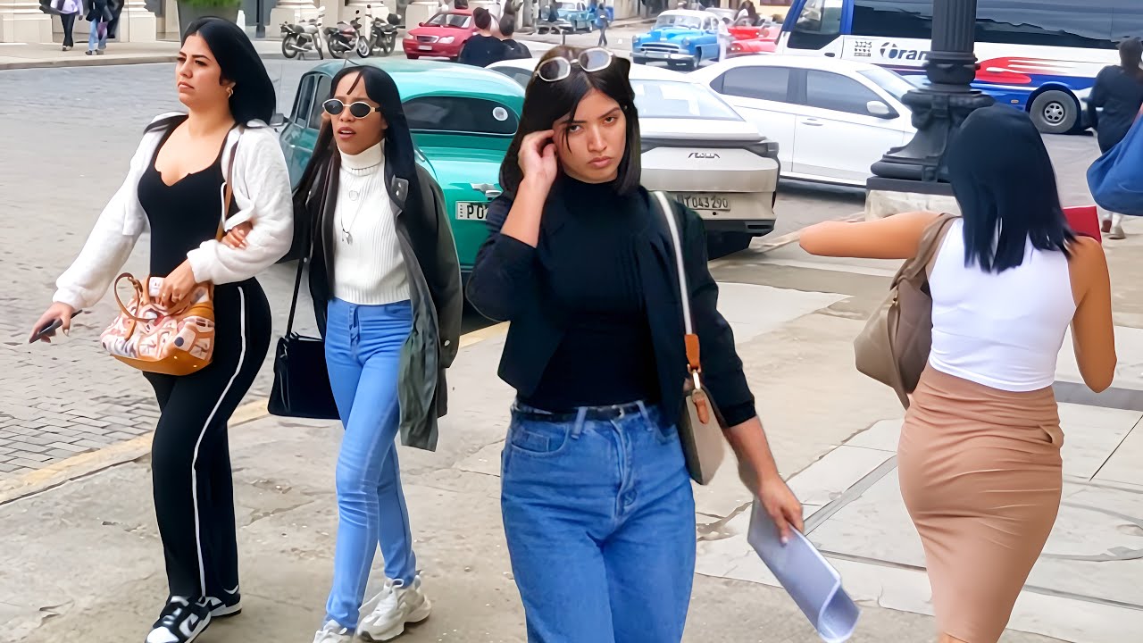 HAVANA, CUBA - Walking San Rafael Boulevard | From Colonial Glamour to Modern Street Life | Workout