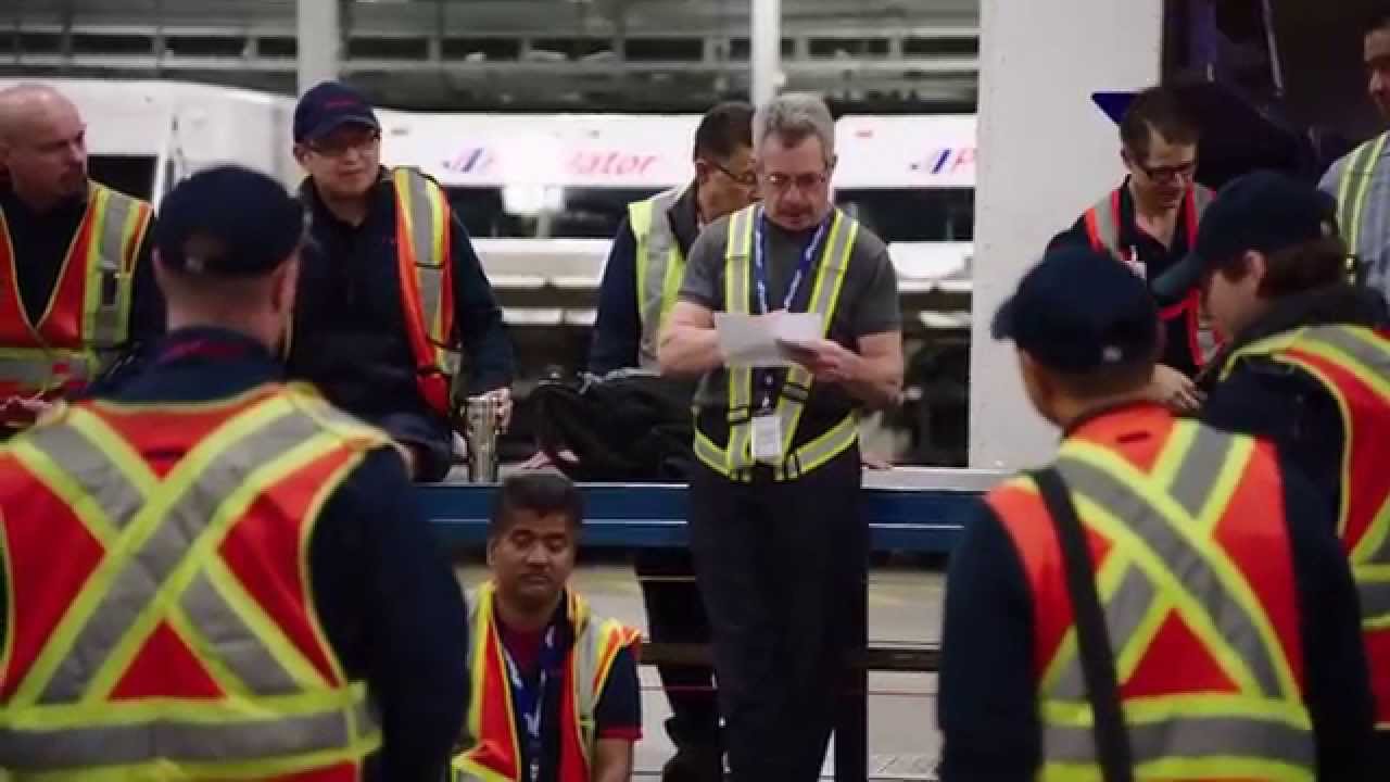 2014 Annual Review video: Purolator delivers to our employees