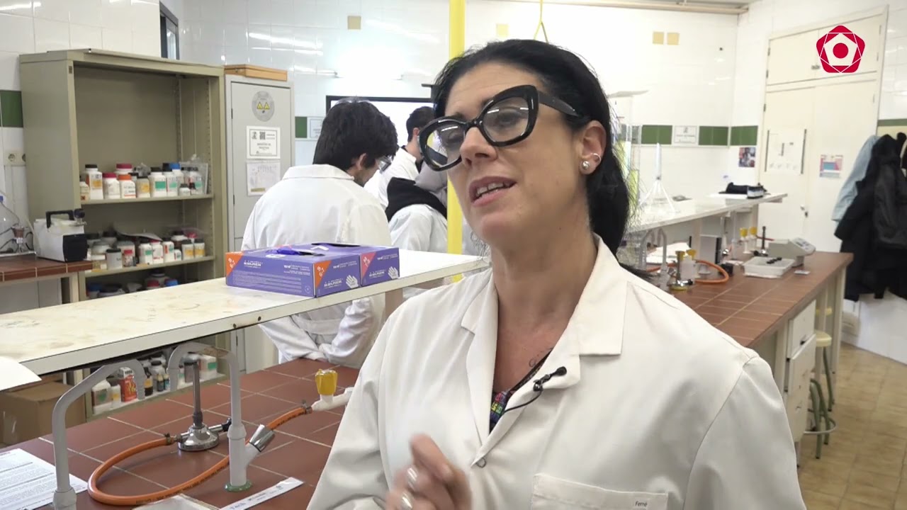 Estudiants de d’Horticultura experimenten com una micro-alga purifica l’aigua per a ús agrícola