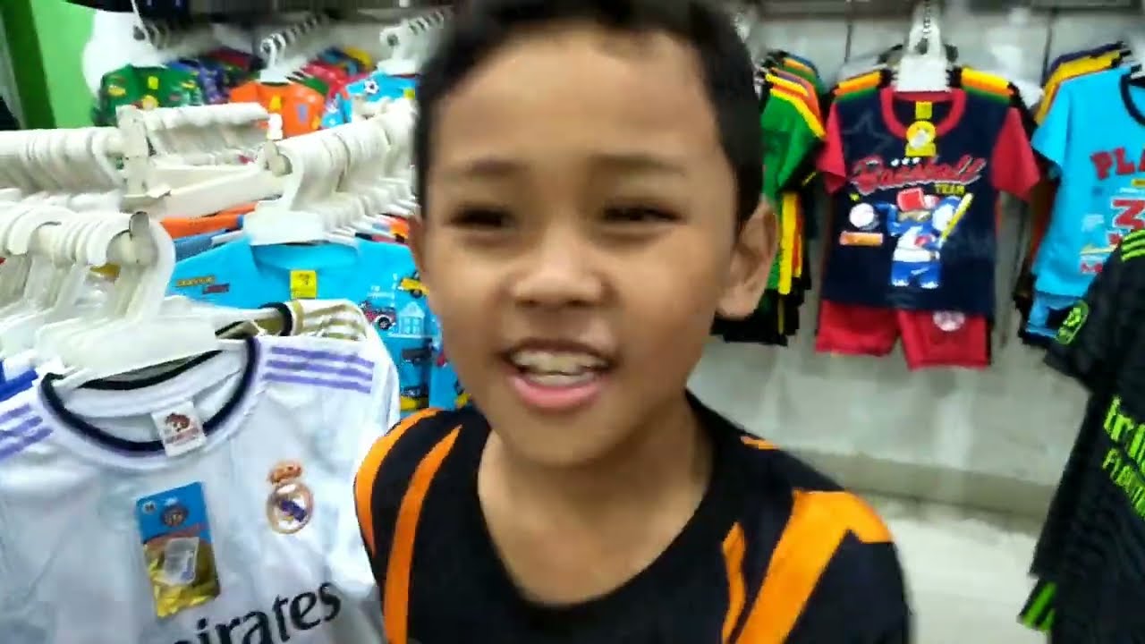 Cari baju bola AL NASSR susah banget