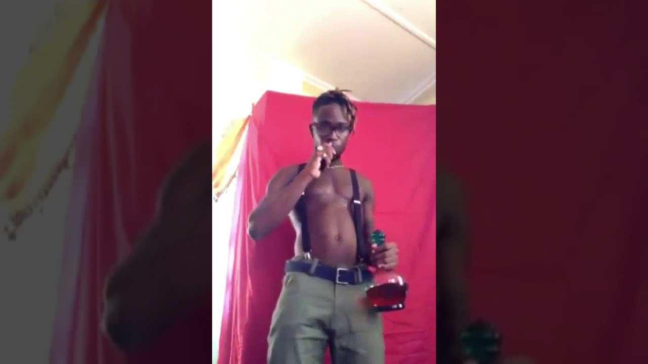 Kinky Soul doing graphics video for Self Love (behind the scenes)