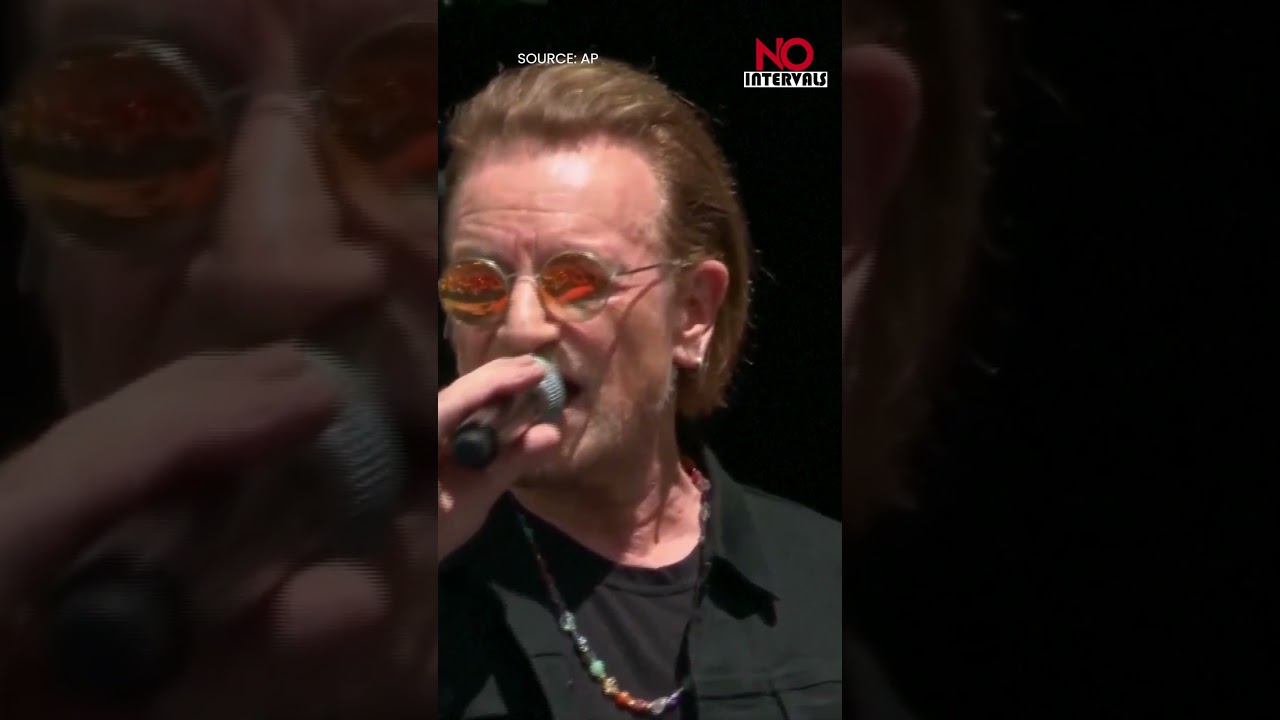 Боно и Эдж из U2 выступают в Президентском центре Обамы