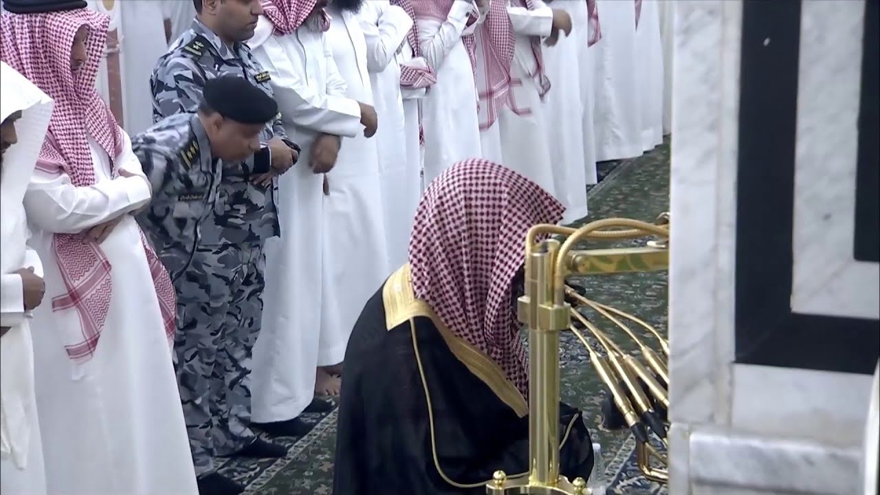 الشيخ صالح المغامسي يؤم المصلين بصلاة العشاء في المسجد النبوي
