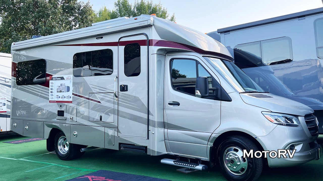 2025 Renegade Vienna 25 DLN Class C RV