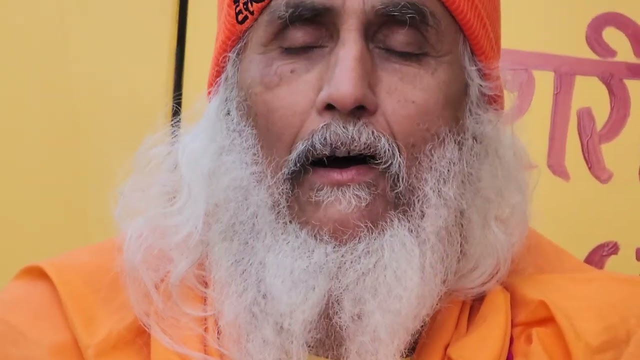 एक हृदयम, राग : हिंडोलम 