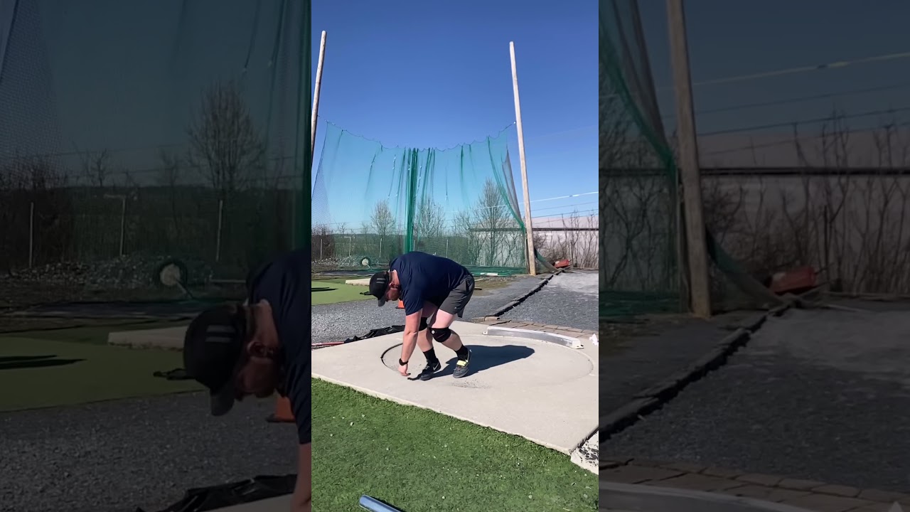 Perfect Glide Shot Put Technique (SLOW MO)