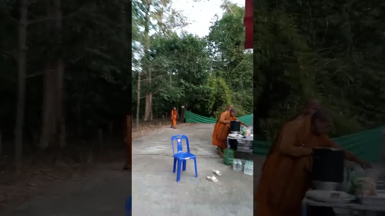 วันออกจากปริวาสกรรมวันสุดท้ายวัดป่าทรงธรรม ต.โนนยาง อ.หนองสูง จ.มุกดาหาร (บรรยากาศฉันข้าวต้ม ๑๐ กพ )