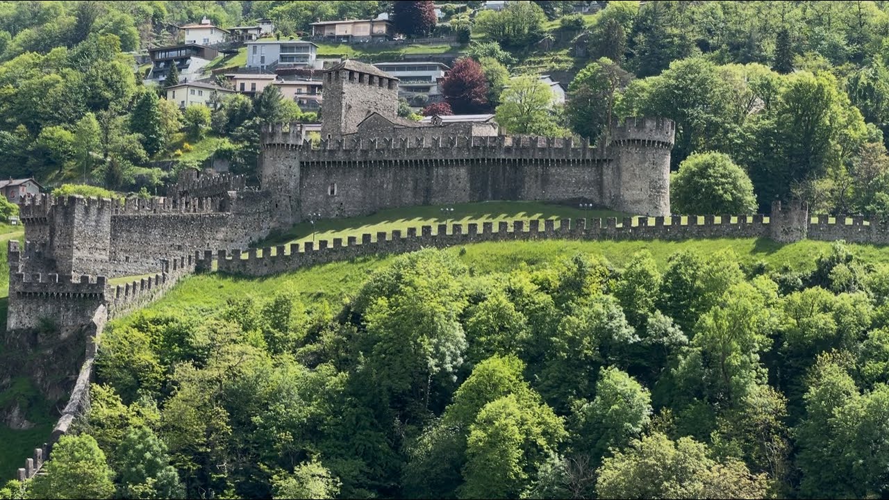 Переезд в Швейцарию по Работе. Замок в Беллинзоне. #switzerland