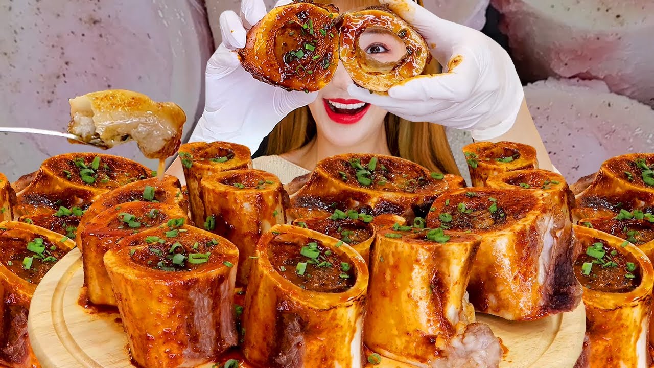 Spicy Beef Bone Marrow 불닭소스🐮 우골수 소골수 꿀조합 먹방 MUKBANG EATING SOUNDS モッパン 이팅사운드