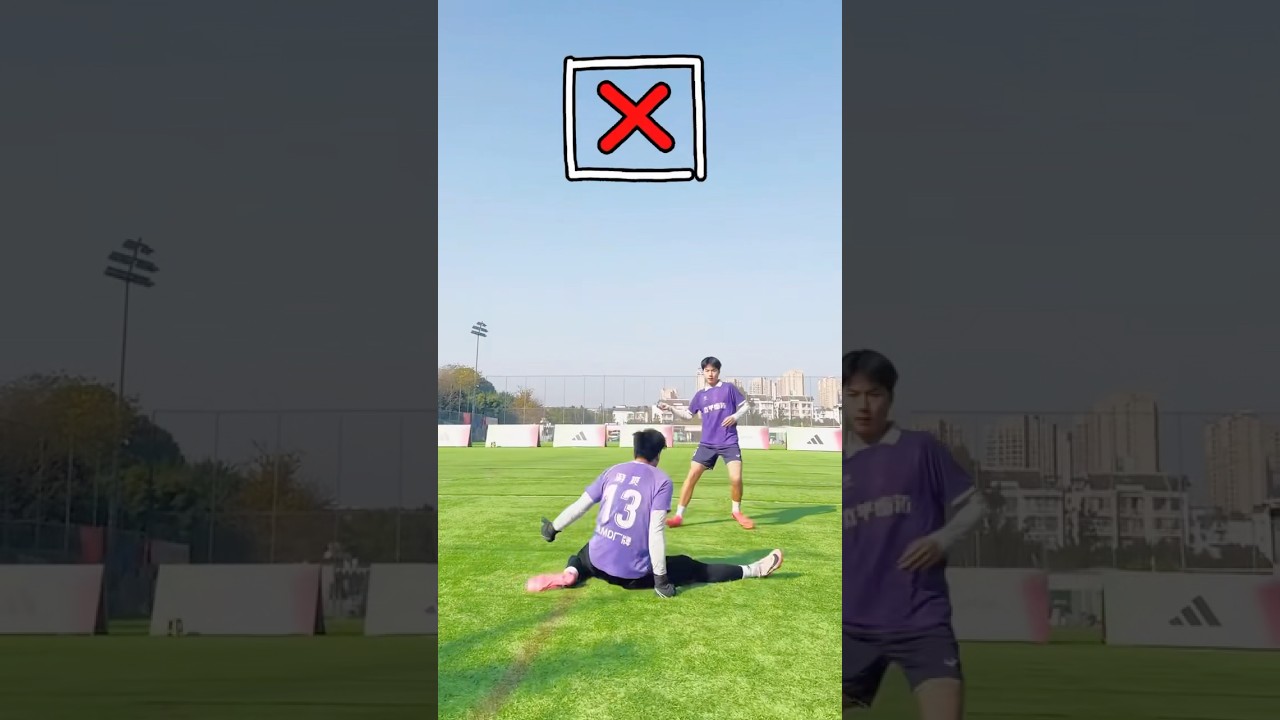 The difference between K-block and kneeling block ⚽️ #football #soccerskills #soccer #footballskills