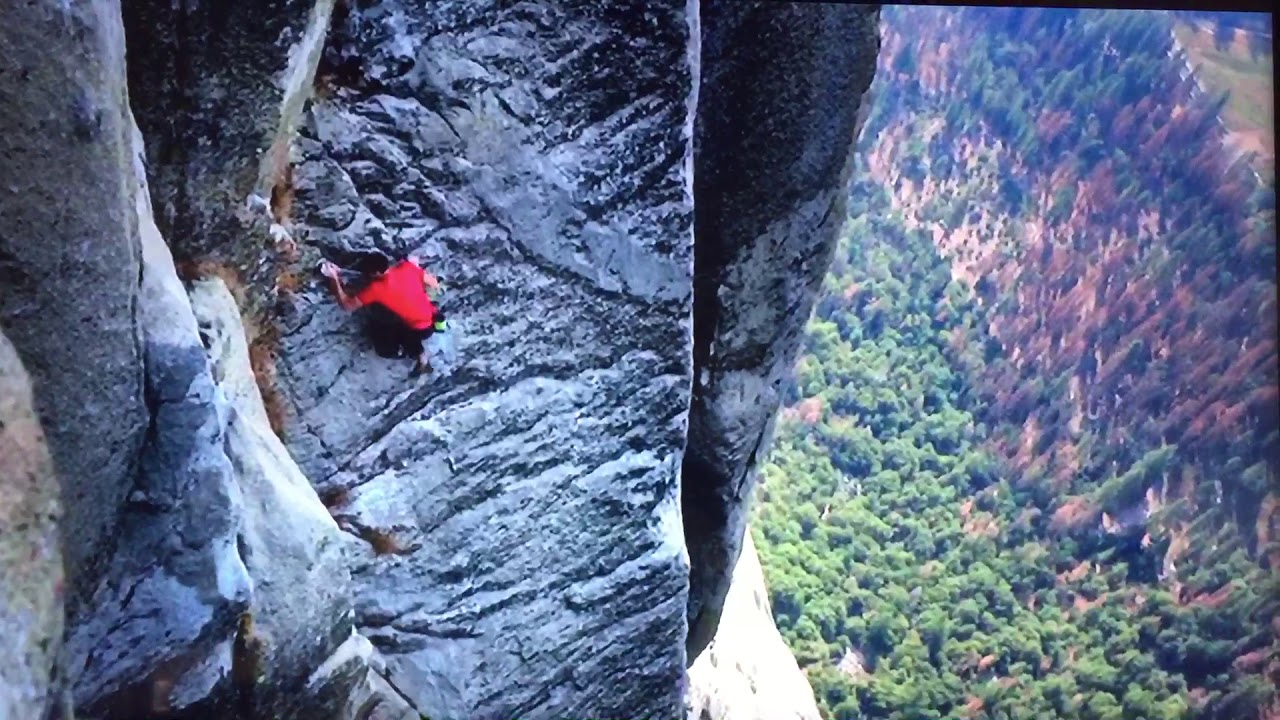 Free Solo - Alex Honnold - Bulder Problem #FreeSolo #FreeSoloItaliano #BoulderProblem ⚠️ 624 metri