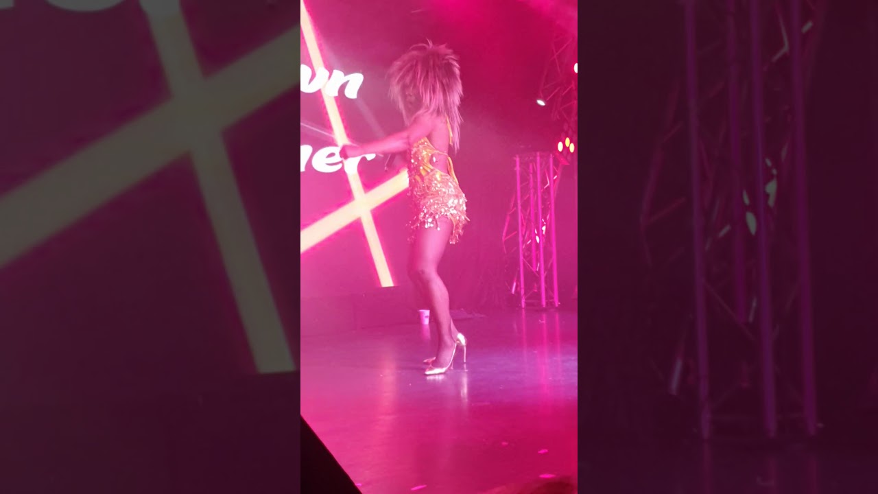 Niqi Brown as Tina Turner #2 Butlins 25/01/20