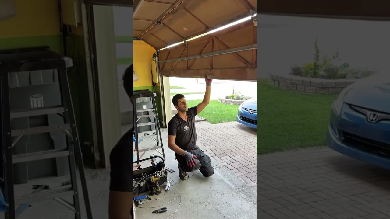 Calgary garage door service, garage door repair, garage door fix. 