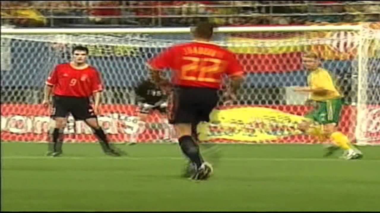 RAUL GONZALEZ BLANCO Todos los goles con España 1996-2006 GOALS