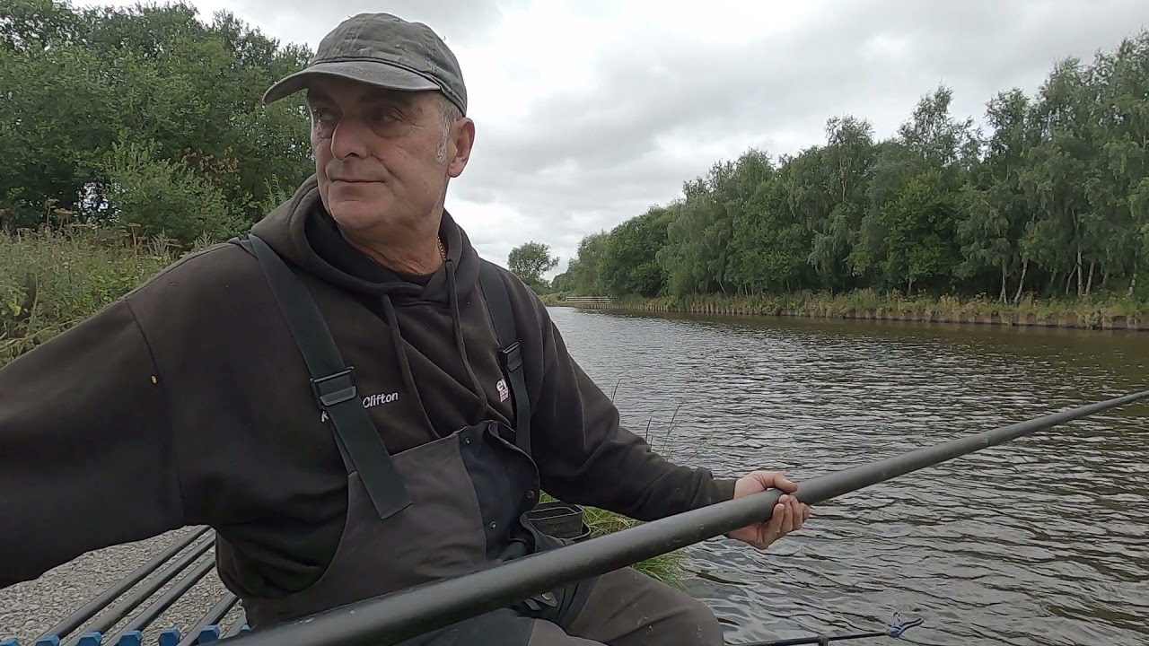 MATCH ON THE AIRE AND CALDER CANAL