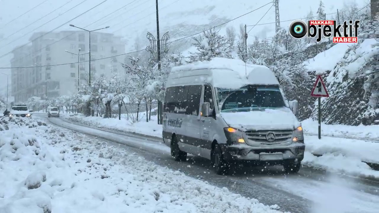 Hakkari Mart ayında Kar’a teslim oldu