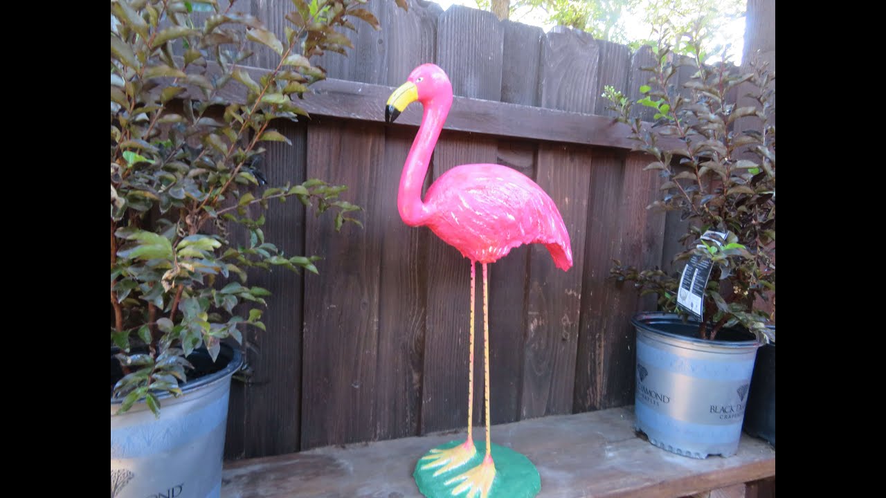 Flamingo de Cemento. Cement Flamingo