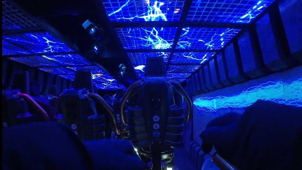 Voltron NIGHT + SNOW ONRIDE / 4k, Stryker Coaster Europapark