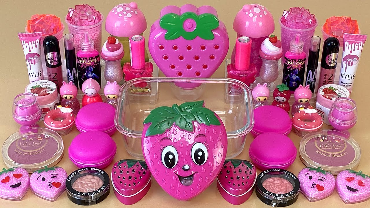 Pink STRAWBERRY SLIME 🍓💗 Mixing makeup and glitter into Clear Slime 💯% ASMR Satisfying Slime Videos