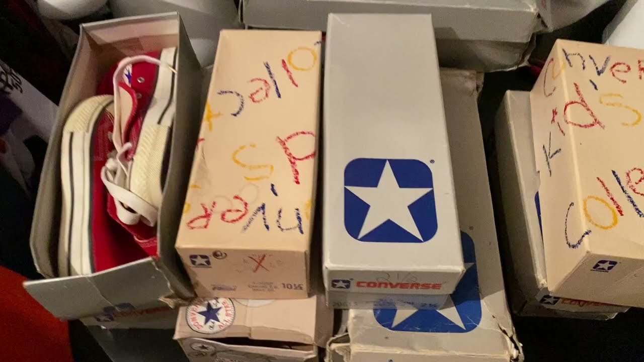 NEW OLD STOCK VINTAGE MADE IN USA CONVERSE ALL STAR CHUCK TAYLOR COLLECTION - ORIGINAL SILVER BOX