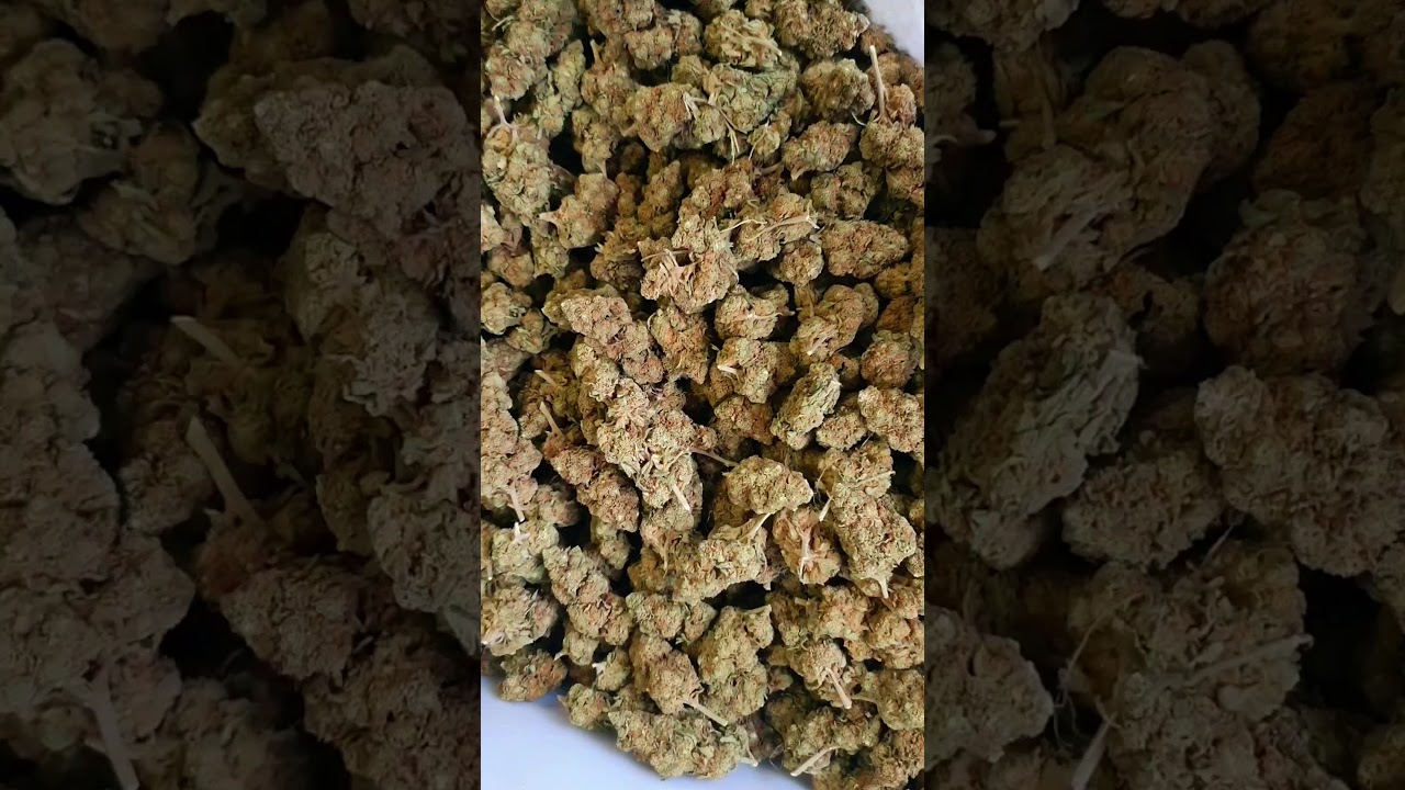 Strawberry CBD