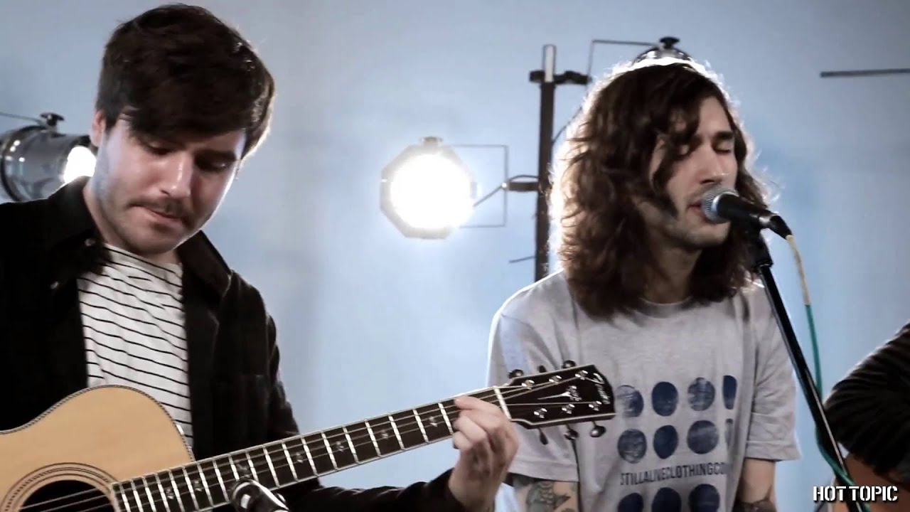 Hot Sessions: Real Friends 