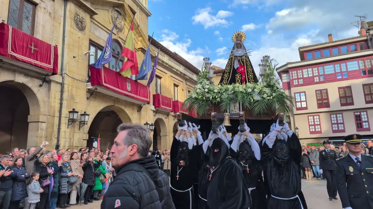 Encuentro Cristo yacente y la Dolorosa Oviedo 2025