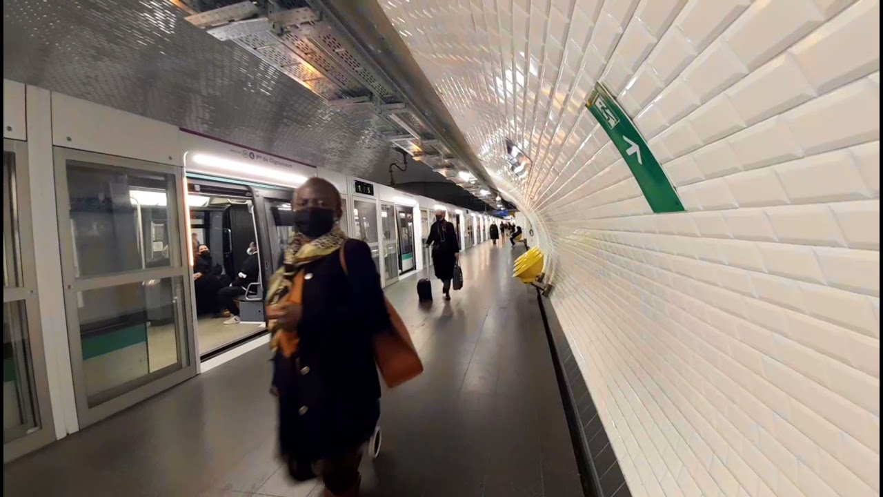 Métro ligne 4 MP89 CC à Gare de l'Est