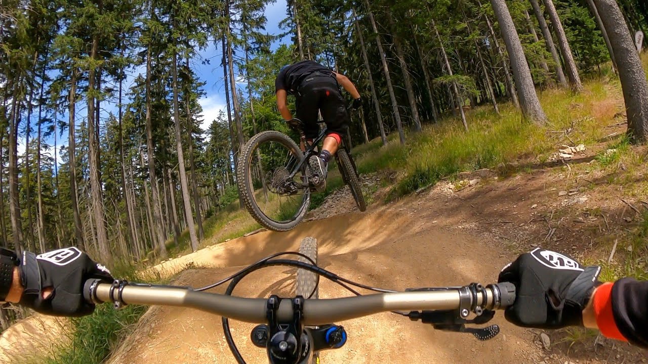 Dolni Morava Bike Park Mamuti Trail GoPro 9 Black MaxLens czarna trasa air line POV