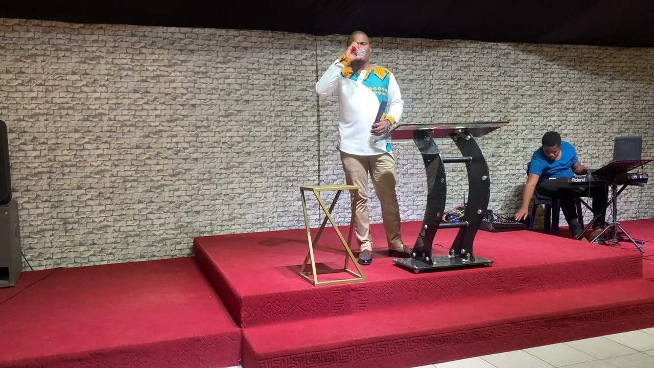 Phumlani Nkwanyana from Vuma FM preaching in Durban