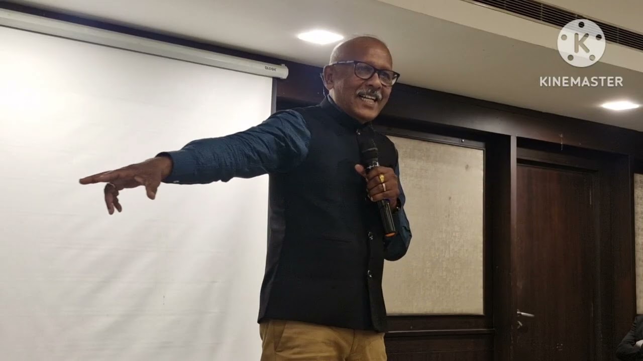 ഇത് കേൾക്കണം.....