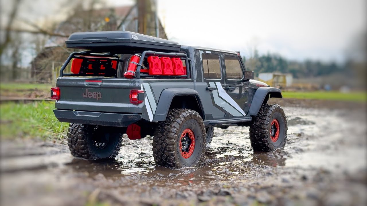 Jeep Gladiator Goes Off-Roading!! | 4k Footage | Axial Scx10iii