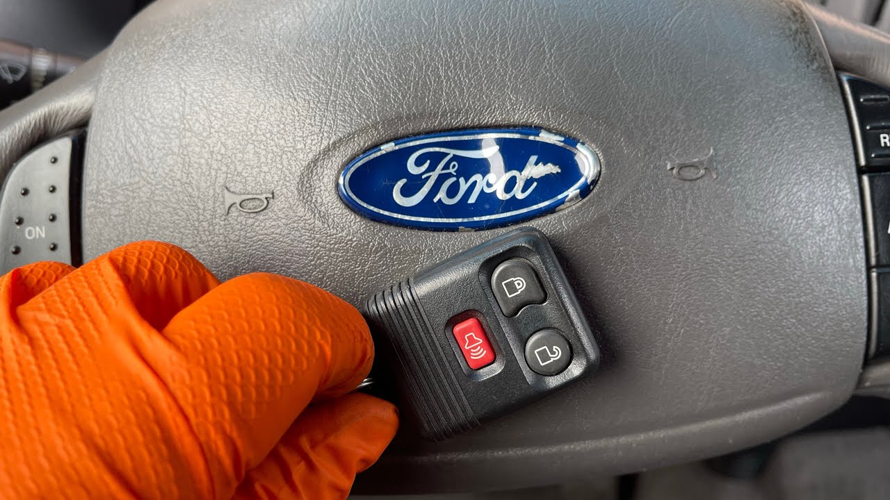 Cómo activar un control remoto para una camioneta Ford