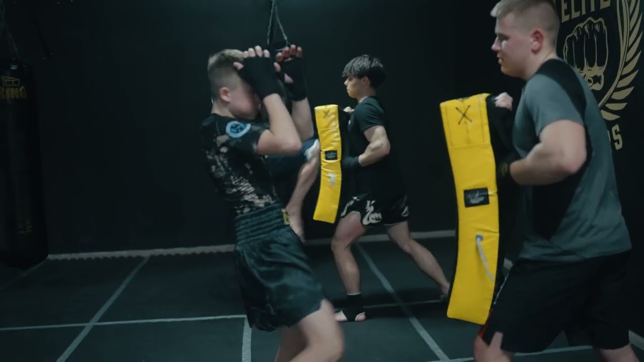 Podstawy Kickboxingu Front Kick + Kolano Akademia Kickboxingu