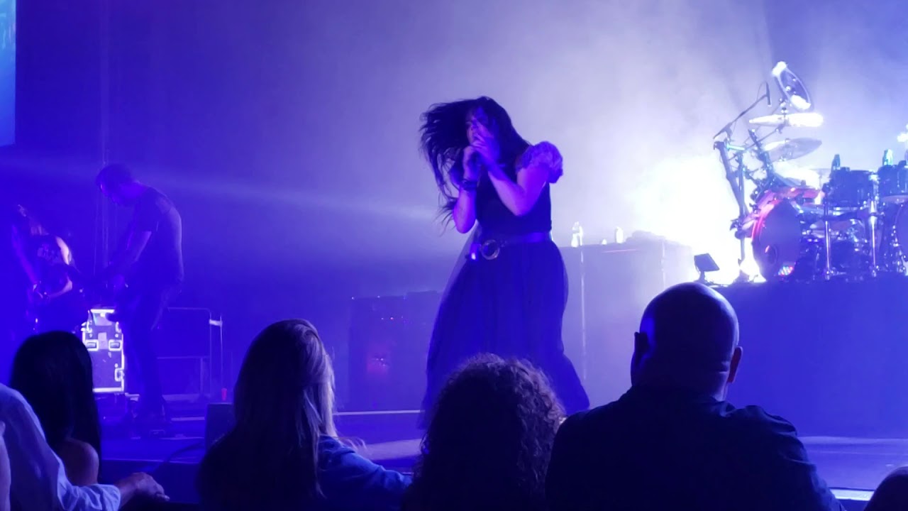 Evanescence Encore medley -Haunted, My Last Breath, Cloud9, Everybody's Fool, WOTW, Snow White Queen