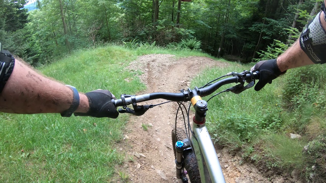 [Innerleithen] Cresta Run (Lower) with crash!